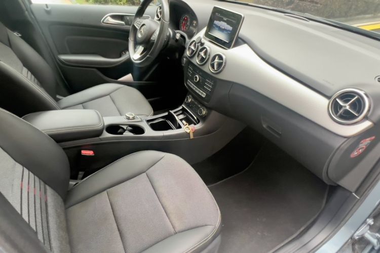 Used Mercedes-Benz B-Class 2015 B 200 Sport Edition Interior 11