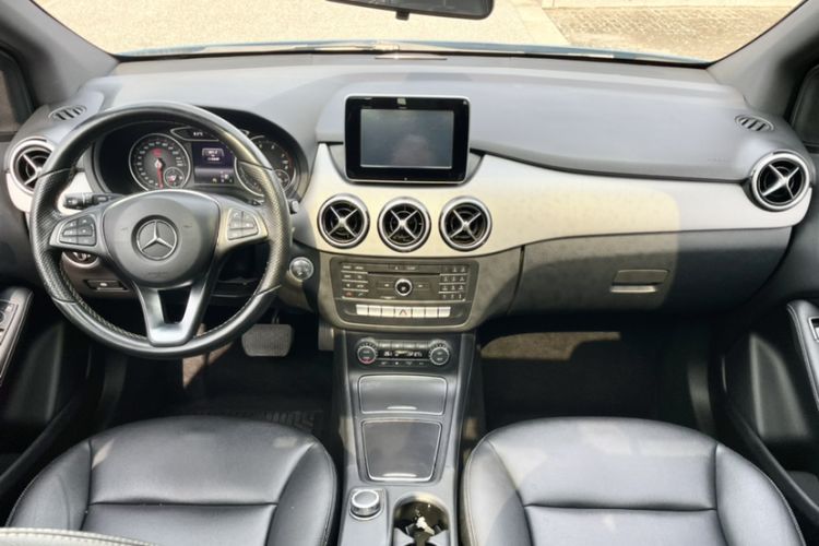Used Mercedes-Benz B-Class 2015 B 200 Fashion Model Interior 3