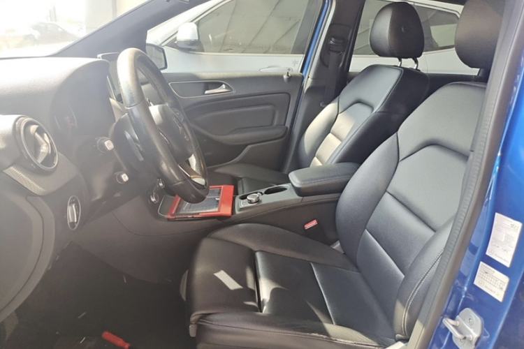 Used Mercedes-Benz B-Class 2015 B 200 Fashion Model Interior 5