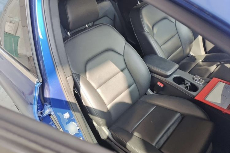 Used Mercedes-Benz B-Class 2015 B 200 Fashion Model Interior 8