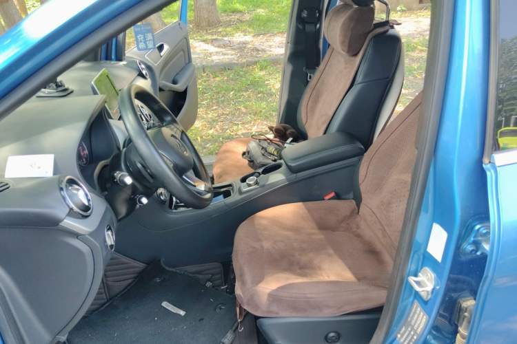 Used Mercedes-Benz B-Class 2015 B 200 Fashion Model Left Front Seat