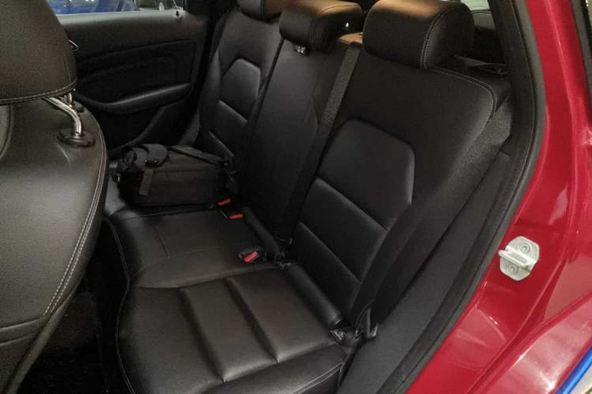 Used Mercedes-Benz B-Class 2015 B 200 Fashion Model Left Rear Seat