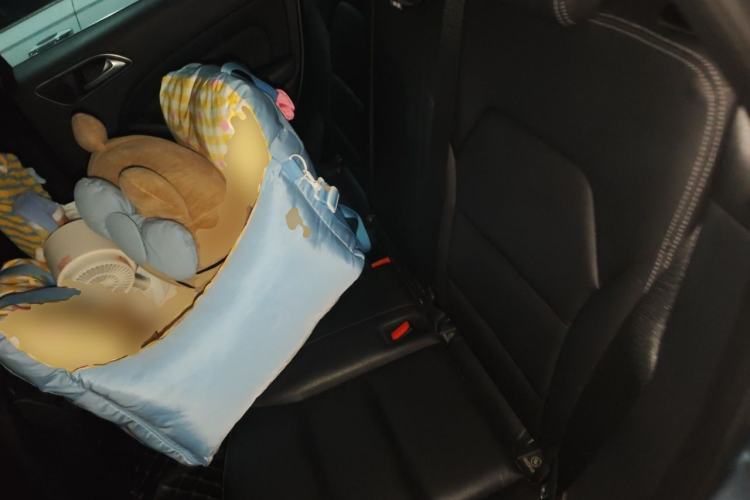 Used Mercedes-Benz B-Class 2015 B 200 Fashion Model Left Rear Seat