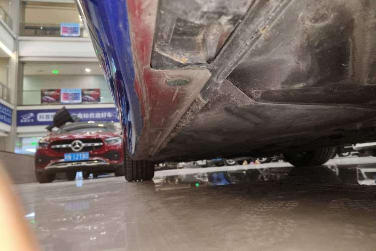 Used Mercedes-Benz B-Class 2015 B 200 Fashion Model Left Side Sill