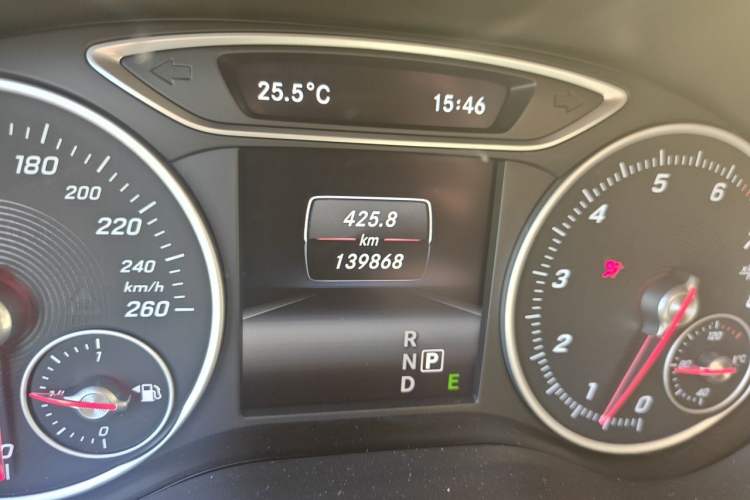 Used Mercedes-Benz B-Class 2015 B 200 Sport Edition Odometer Close Up