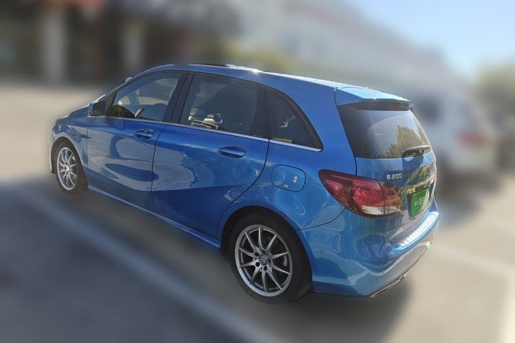 Used Mercedes-Benz B-Class 2015 B 200 Sport Edition Rear Left 45 Deg