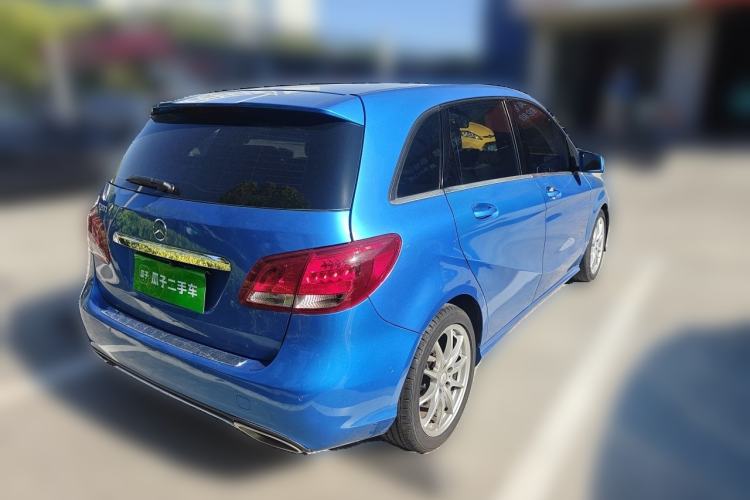 Used Mercedes-Benz B-Class 2015 B 200 Sport Edition Rear Right 45 Deg