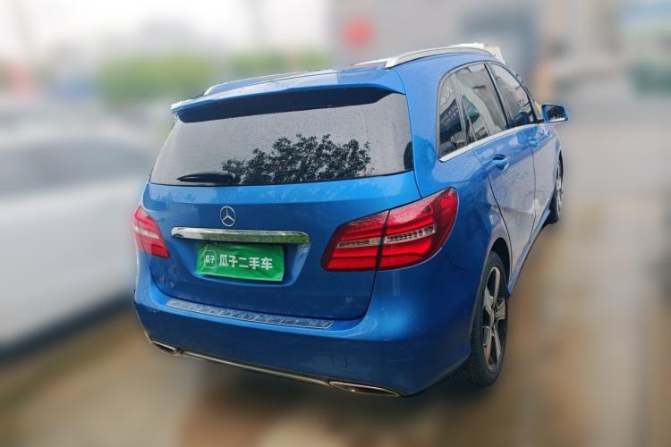 Used Mercedes-Benz B-Class 2015 B 200 Fashion Model Rear Right 45 Deg