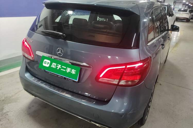 Used Mercedes-Benz B-Class 2015 B 200 Sport Edition Rear Right 45 Deg