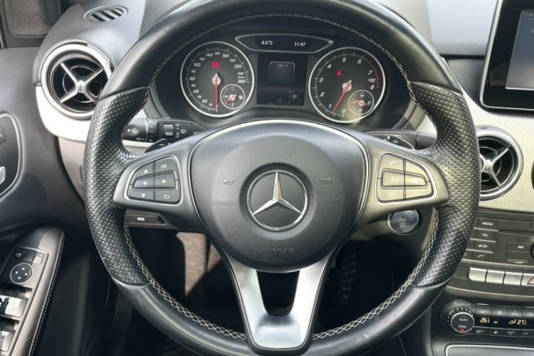 Used Mercedes-Benz B-Class 2015 B 200 Fashion Model Steering Wheel