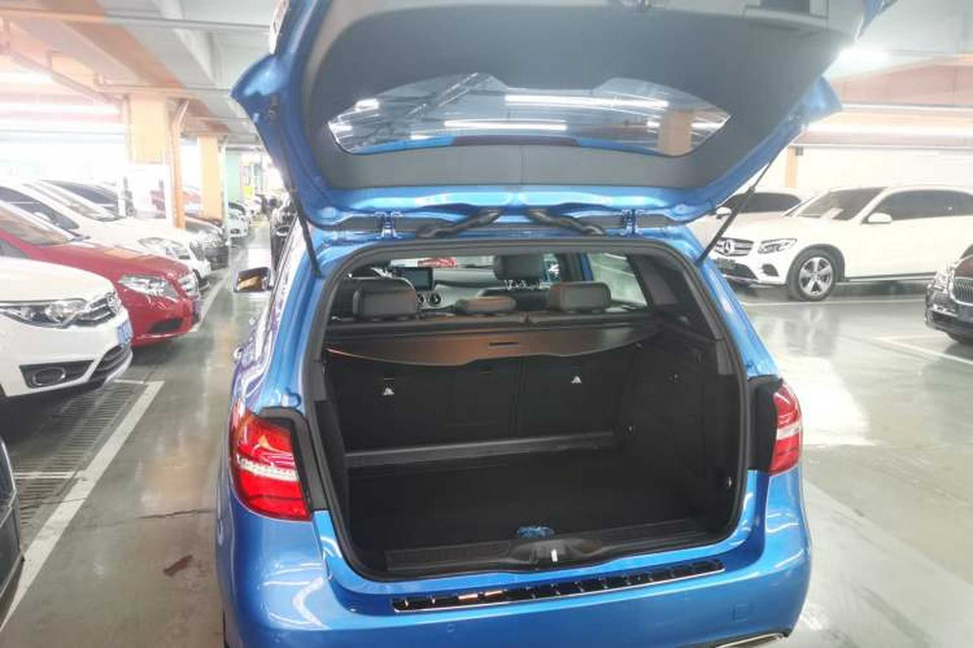 Used Mercedes-Benz B-Class 2015 B 200 Fashion Model Trunk