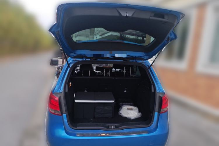 Used Mercedes-Benz B-Class 2015 B 200 Sport Edition Trunk