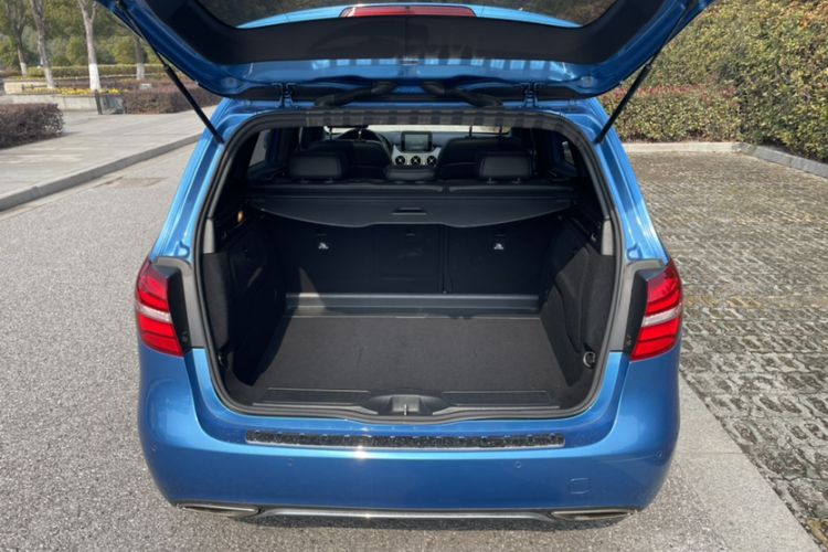 Used Mercedes-Benz B-Class 2015 B 200 Fashion Model Trunk