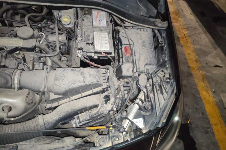 Used Mercedes-Benz B-Class 2015 B 200 Sport Edition Engine Bay Left