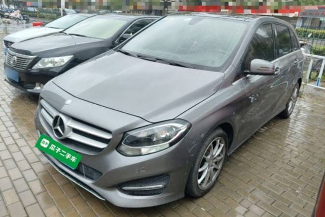 Mercedes-Benz B-Class 2015 B 200 Sport Edition usado