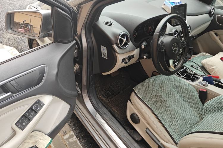 Used Mercedes-Benz B-Class 2015 B 200 Sport Edition Driver Seat