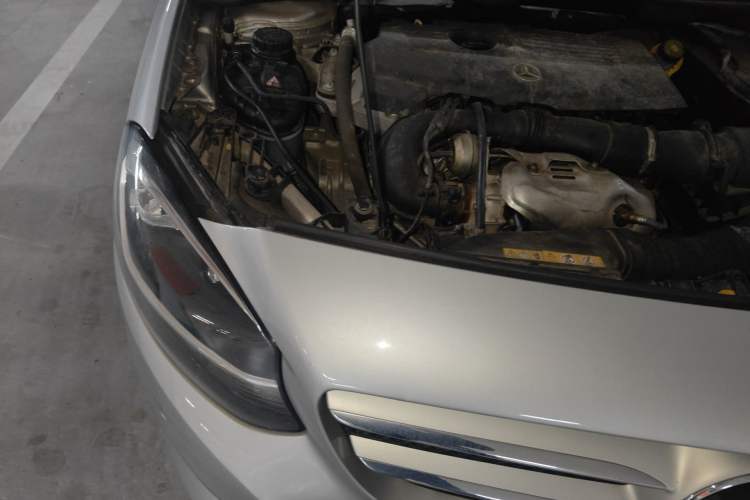 Used Mercedes-Benz B-Class 2015 B 200 Sport Edition Engine Bay Right