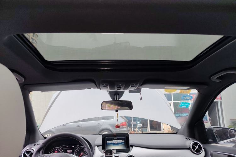 Used Mercedes-Benz B-Class 2015 B 200 Sport Edition Headliner