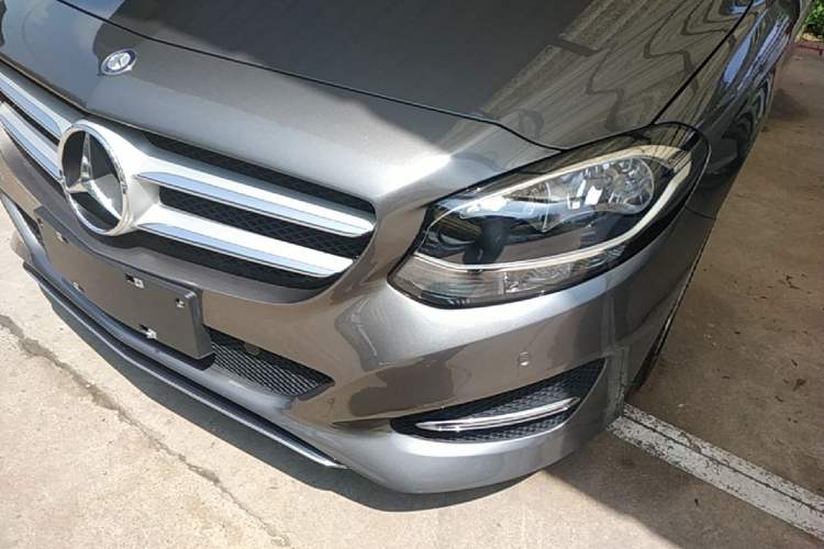 Used Mercedes-Benz B-Class 2015 B 200 Sport Edition Left Front Headlight