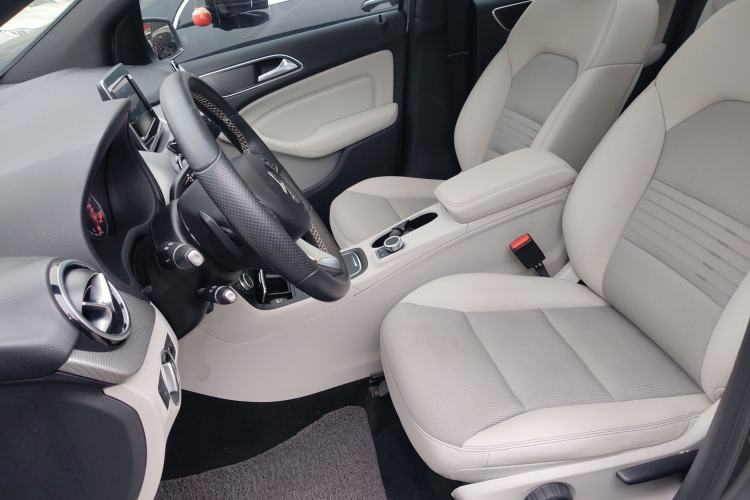 Used Mercedes-Benz B-Class 2015 B 200 Sport Edition Left Front Seat