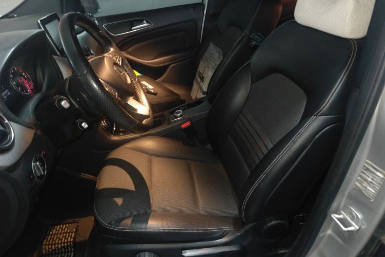 Used Mercedes-Benz B-Class 2015 B 200 Sport Edition Left Front Seat