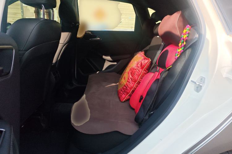 Used Mercedes-Benz B-Class 2015 B 200 Fashion Model Left Rear Seat
