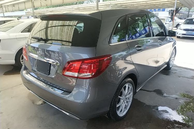 Used Mercedes-Benz B-Class 2015 B 200 Sport Edition Rear Right 45 Deg