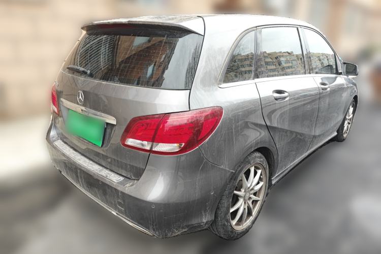 Used Mercedes-Benz B-Class 2015 B 200 Sport Edition Rear Right 45 Deg