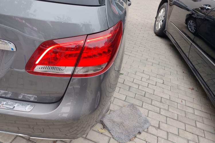 Used Mercedes-Benz B-Class 2015 B 200 Sport Edition Right Rear Taillight