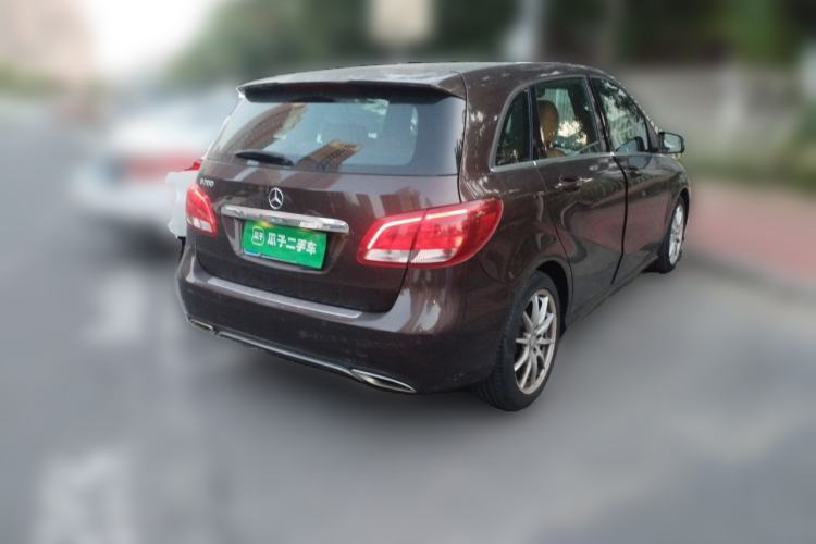 Used Mercedes-Benz B-Class 2015 B 200 Sport Edition Rear Right 45 Deg