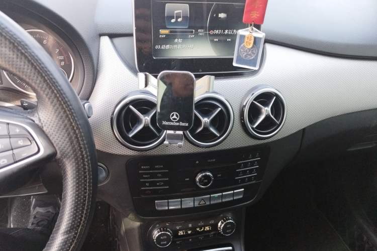 Used Mercedes-Benz B-Class 2015 B 200 Fashion Model Audio And AC Panel