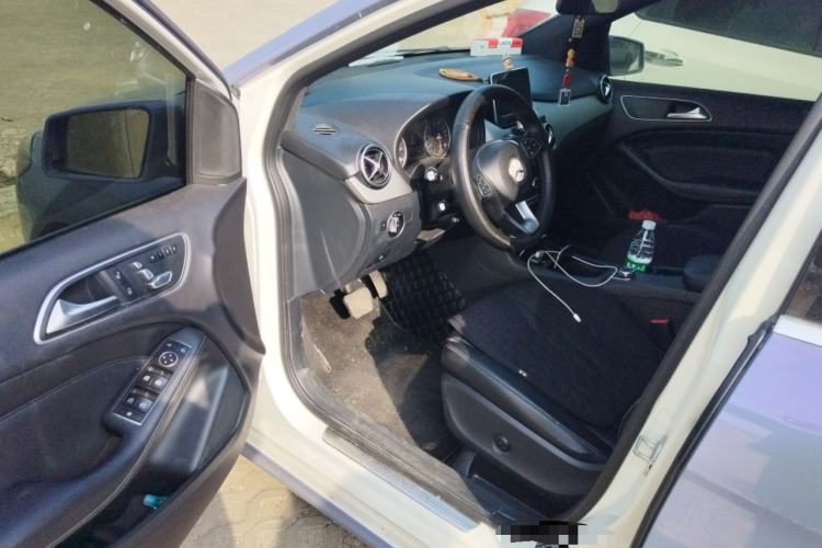 Used Mercedes-Benz B-Class 2015 B 200 Fashion Model Driver Seat