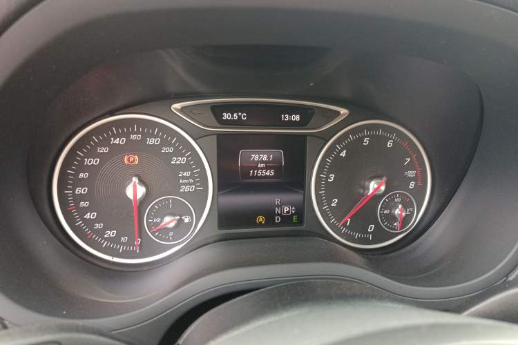 Used Mercedes-Benz B-Class 2015 B 200 Fashion Model Instrument Cluster
