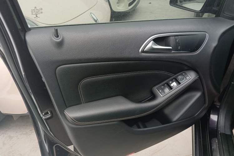 Used Mercedes-Benz B-Class 2015 B 200 Sport Edition Left Front Door Interior