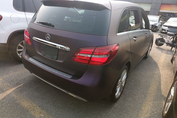 Used Mercedes-Benz B-Class 2015 B 200 Fashion Model Rear Right 45 Deg