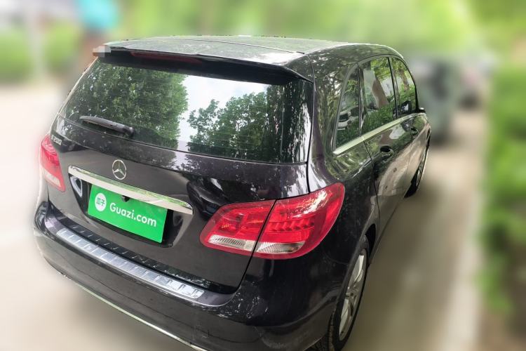 Used Mercedes-Benz B-Class 2015 B 200 Sport Edition Rear Right 45 Deg