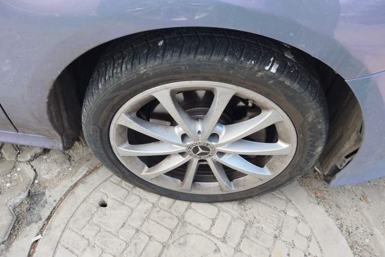 Used Mercedes-Benz B-Class 2015 B 200 Fashion Model Right Front Wheel Hub