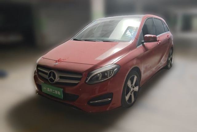 Ojetý Mercedes-Benz B-Class 2015 B 200 Fashion Model