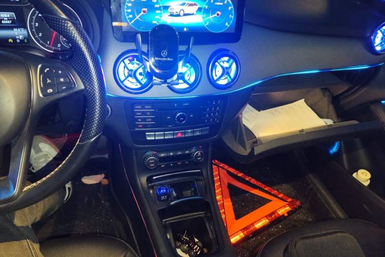 Used Mercedes-Benz B-Class 2015 B 200 Fashion Model Audio And AC Panel
