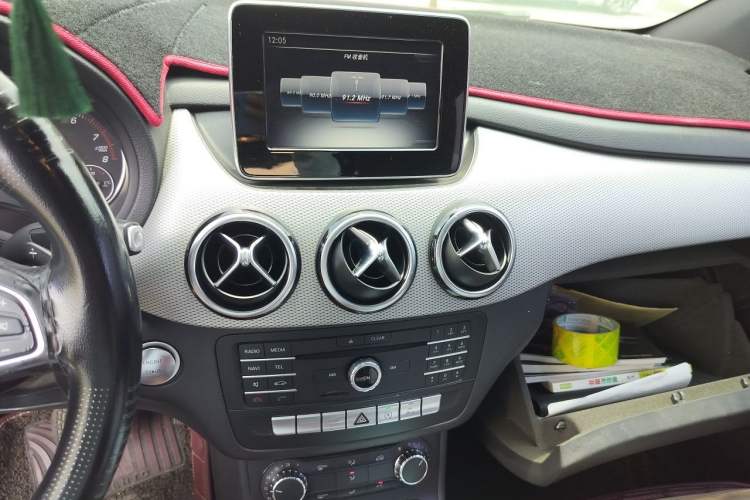 Used Mercedes-Benz B-Class 2015 B 200 Sport Edition Audio And AC Panel