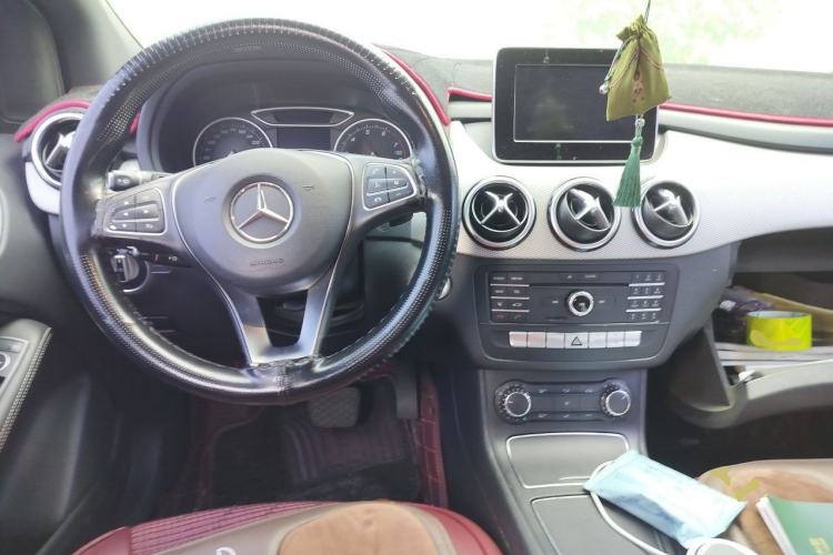 Used Mercedes-Benz B-Class 2015 B 200 Sport Edition Center Console