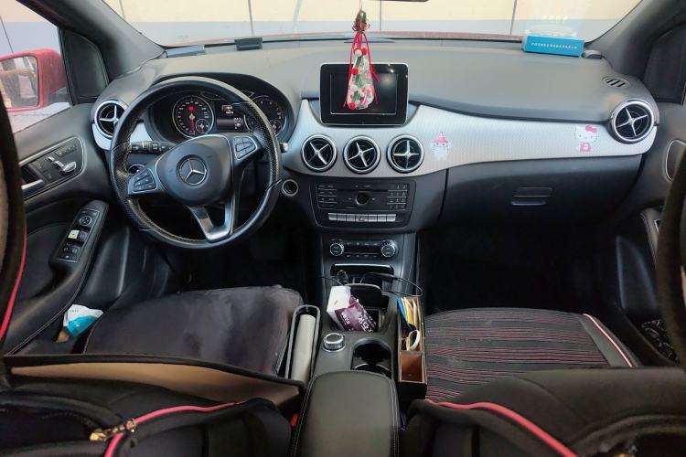 Used Mercedes-Benz B-Class 2015 B 200 Fashion Model Center Console