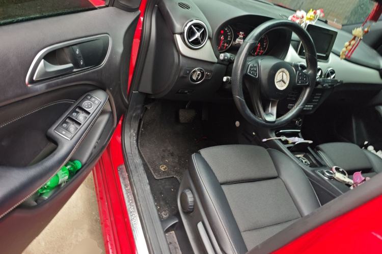 Used Mercedes-Benz B-Class 2015 B 200 Sport Edition Driver Seat