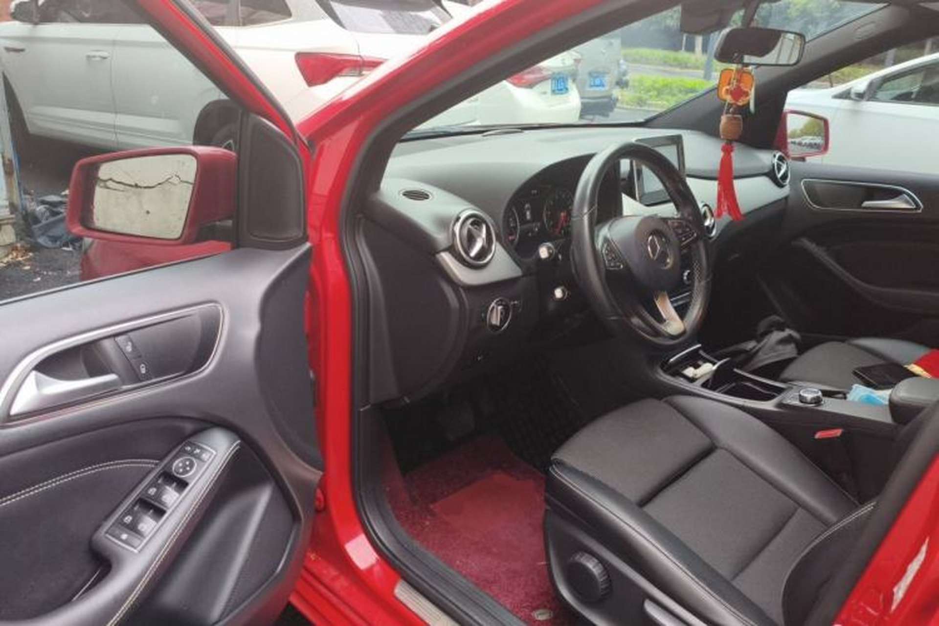 Used Mercedes-Benz B-Class 2015 B 200 Sport Edition Driver Seat