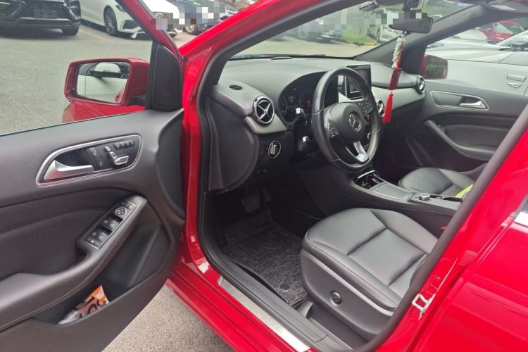 Used Mercedes-Benz B-Class 2015 B 200 Fashion Model Driver Seat