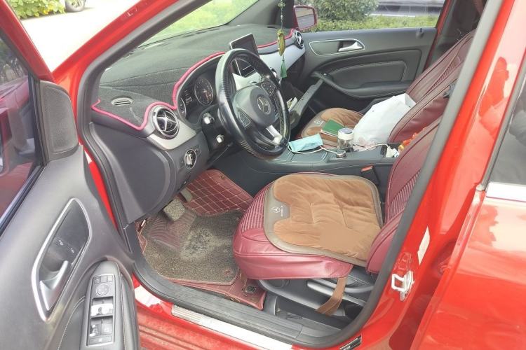 Used Mercedes-Benz B-Class 2015 B 200 Sport Edition Driver Seat