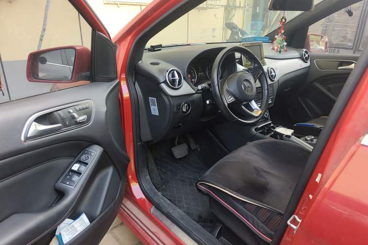 Used Mercedes-Benz B-Class 2015 B 200 Fashion Model Driver Seat