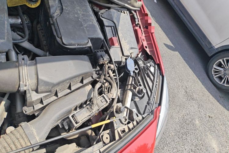 Used Mercedes-Benz B-Class 2015 B 200 Fashion Model Engine Bay Left