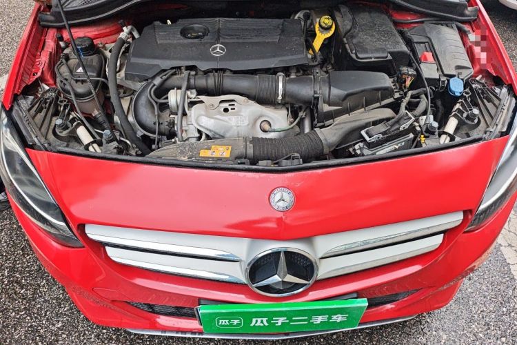 Used Mercedes-Benz B-Class 2015 B 200 Sport Edition Engine Bay