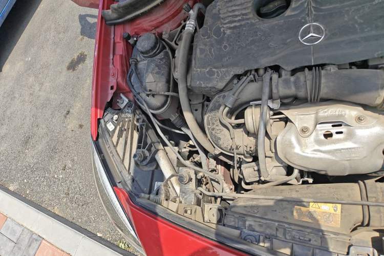 Used Mercedes-Benz B-Class 2015 B 200 Fashion Model Engine Bay Right